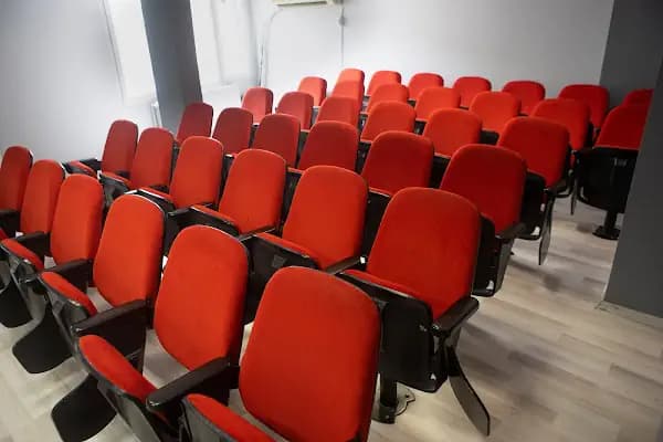 Just English Dil Okulları Bursa-Heykel - İngilizce Dil Okulu - Bursa İnegöl