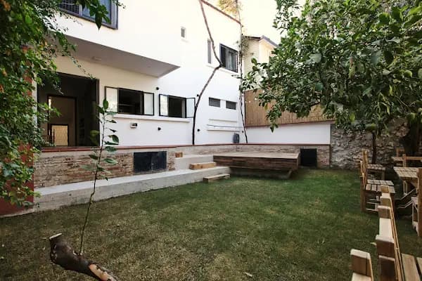 FLANEUR HOSTEL - Gençlik Hosteli - Antalya Muratpaşa
