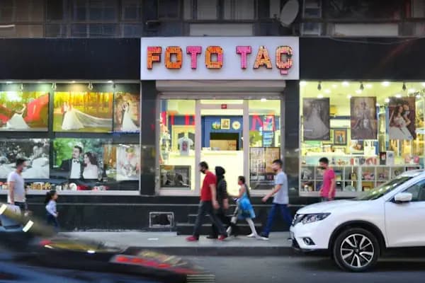 Taç Fotoğrafçılık - Fotoğraf Stüdyosu - İstanbul Esenler