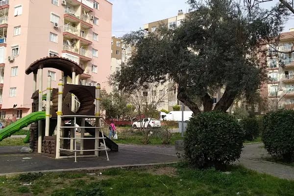 Çocuk Parkı - Park - İzmir Buca