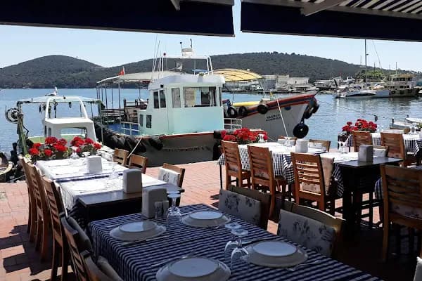 Burgazada Sahil Ayvalık Cunda Mutfağı - Restoran - İstanbul Adalar