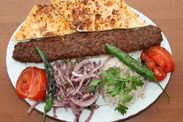 Meşhur Kebap Salonu - Kebap Restoranı - Şanlıurfa Siverek