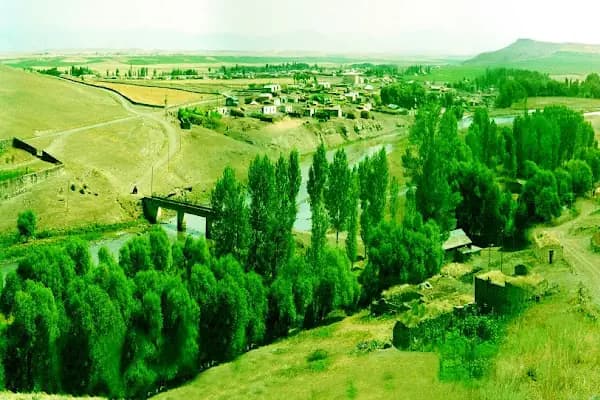 KARS AKYAKA KAYAKÖPRÜ KÖYÜ YARDIMLAŞMA VE DAYANIŞMA DERNEĞİ - Kurumsal Ofis - Ankara Yenimahalle