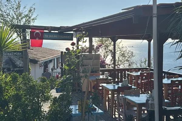 Viranbag Cafe - Türk restoranı - İstanbul Adalar