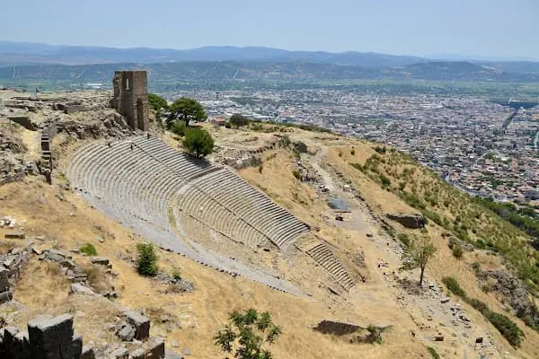 Roma Tiyatrosu - Tarihi Yer - İzmir Bergama