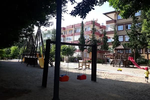 Alanya Belediyesi Cumhuriyet Çocuk Parkı - Park - Antalya Alanya