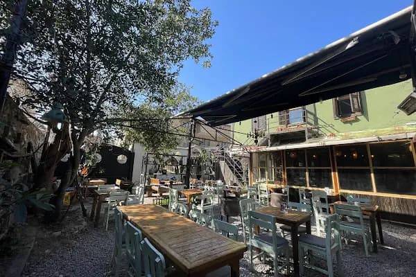 Eski Bahçe - Kafe - İzmir Buca