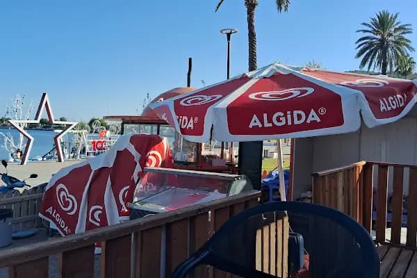 Finike Belediyesi Otobüs kafe - Kahve dükkanı - Antalya Gazipaşa