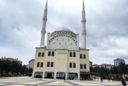 Pursaklar Hicret Cami