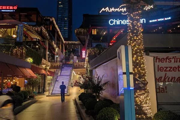 Penguen Kitabevi Watergarden AVM - Kitapçı - İstanbul Küçükçekmece