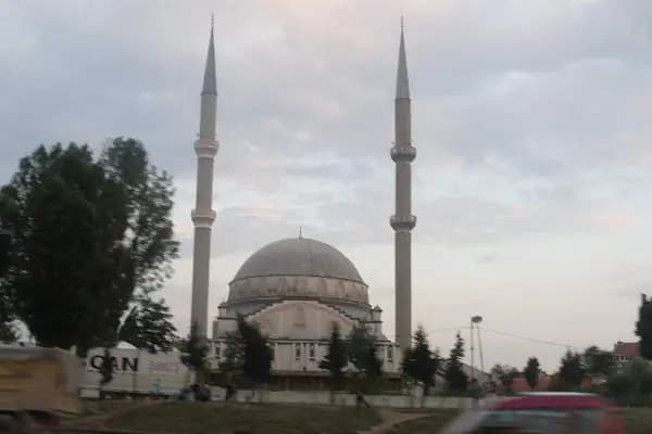 T.c. Esenler Müftülüğü Hz.Ömer Camii - Cami - İstanbul Esenler