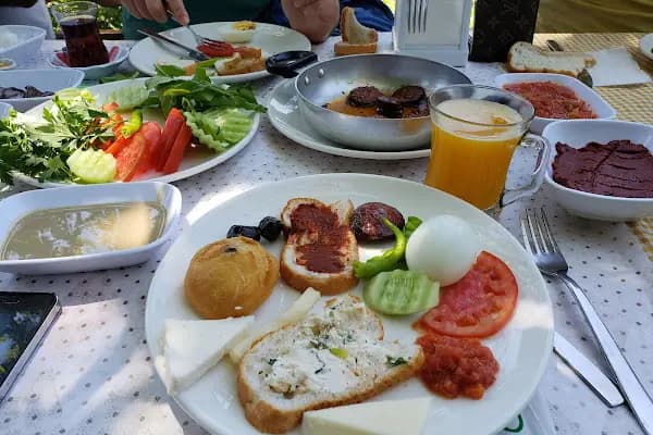 Beyaz Papatya Kahvaltı Salonu - Kahvaltı restoranı - İzmir Buca