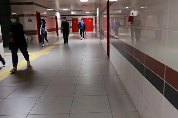 Çarşı - Metro İstasyonu - İstanbul Şişli
