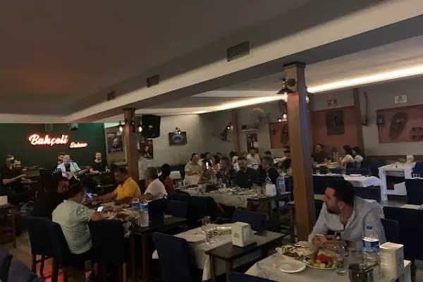 Bahçeli Cafe Restaurant - Restoran - İstanbul Kadıköy