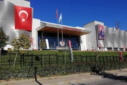Doğuş Üniversitesi