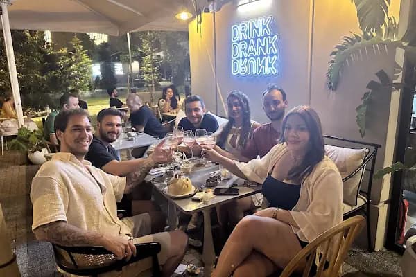 Lucky Lounge &amp; Bistro - Bistro - İstanbul Avcılar