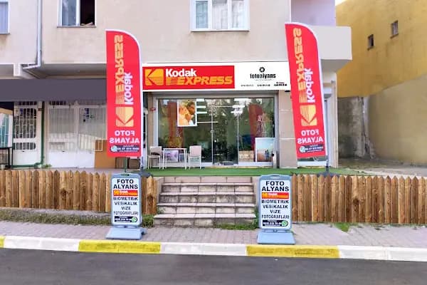 Foto Alyans - Batı Ataşehir Fotoğrafçılık - Fotoğraf Stüdyosu - İstanbul Ataşehir