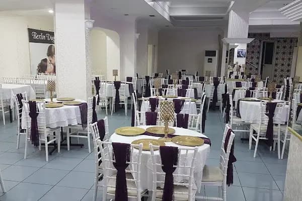 Berlin Düğün Sarayı - Düğün Salonu - İstanbul Küçükçekmece