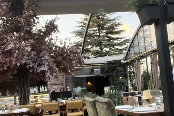 Aura Cafe &amp; Patisserie - Restoran - Eskişehir Odunpazarı