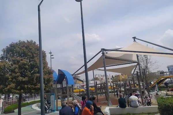 Çocuk Parkı - Park - İzmir Buca