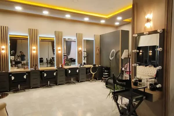 Backstage Beauty Salon Avsallar - Güzellik Salonu - Antalya Alanya