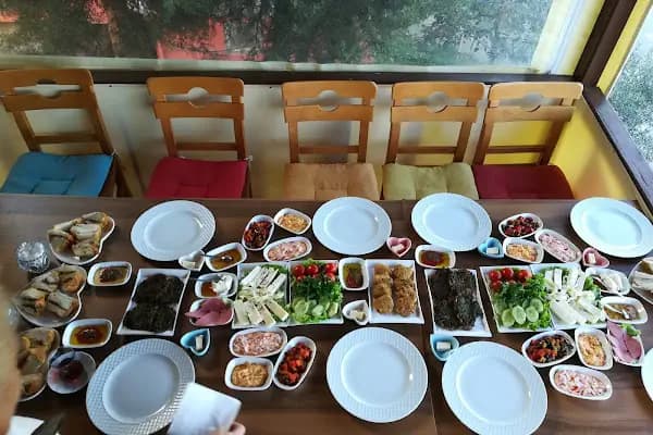 Sanat Evi Kafe Umurbey - Kafe - Bursa Gemlik