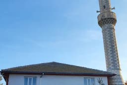 Yenikuyu mah. Karahallı Camii