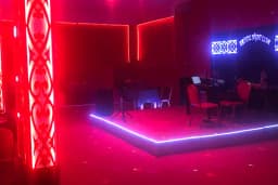 Kristal restorant night clup