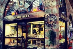Grand Saat
