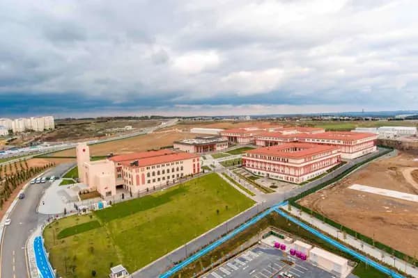 İbn Haldun Üniversitesi - Özel Üniversite - İstanbul Zeytinburnu