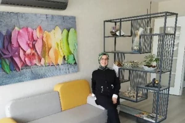 Uzman Doktor Huleyde Şenlikci (Mezoterapi-Saç Dökülmesi-Migren-Terleme-Saç Mezoterapisi-Botoks-Lifting Aşısı-Gençlik Aşısı) - Doktor - Ankara Altındağ