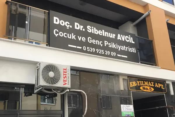 Doç.Dr. Sibelnur AVCİL Çocuk ve Ergen Psikiyatri Uzmanı, Aydın - Çocuk Psikiyatristi - Aydın Efeler
