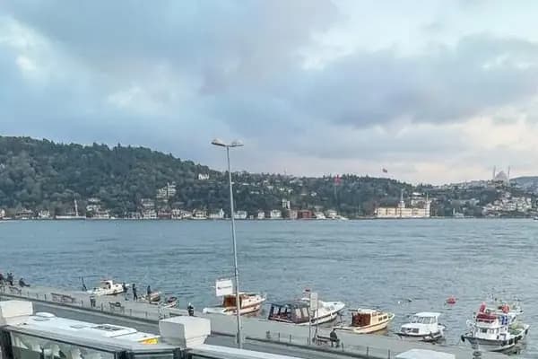 Arnavutköy Yalı - Deniz mahsülleri restoranı - İstanbul Eyüpsultan