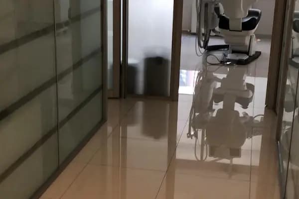 Diş Hekimi Kadir Süzer - Diş Hekimi - İstanbul Avcılar