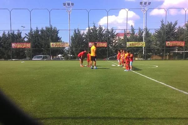 Galatasaray Futbol Okulu Denizköşkler - Futbol Kulübü - İstanbul Avcılar