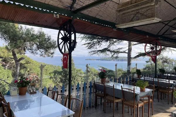 Tiara's Restaurant - Restoran - İstanbul Esenler