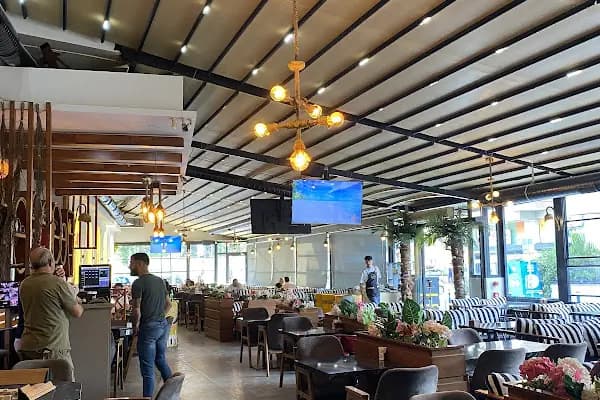 Caize Restorant - Kafe - İzmir Konak