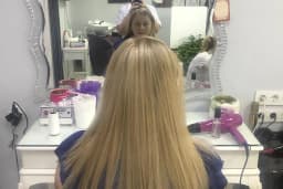 ZEHRA & GÜLER KUAFÖR & GÜZELLİK SALONU