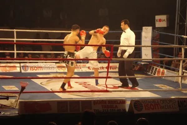 Dikkanoğlu Spor Kulübu - Kickboks Okulu - İstanbul Ataşehir