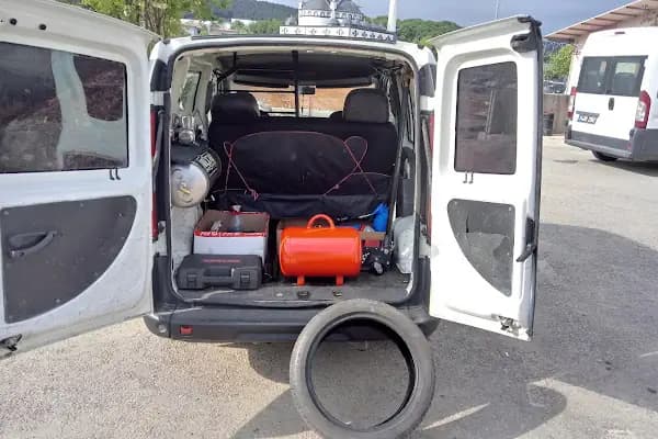Ataşehir Lastik Yol Yardım - Oto Tamir Atölyesi - İstanbul Başakşehir