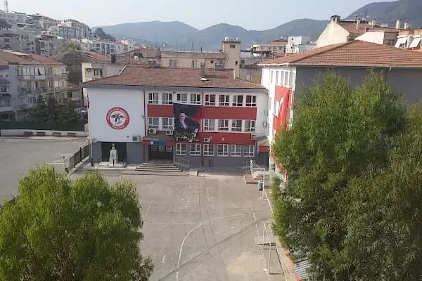 İzmir - Balçova Ertuğrul Gazi Ortaokulu - Okul - İzmir Balçova