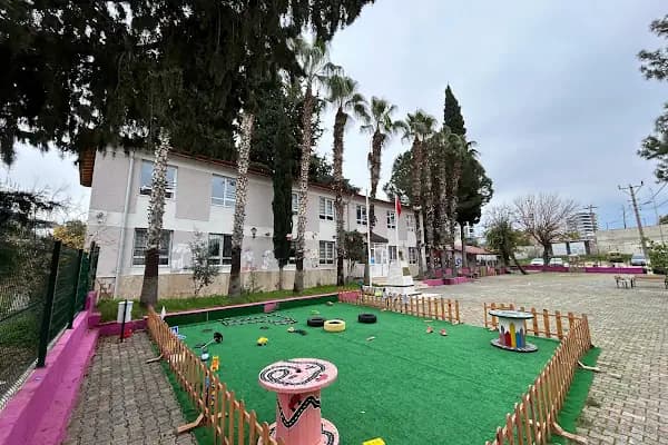 Kırmızı Ev Kreş &amp; Gündüz Bakım Evi - Kreş - Antalya Alanya