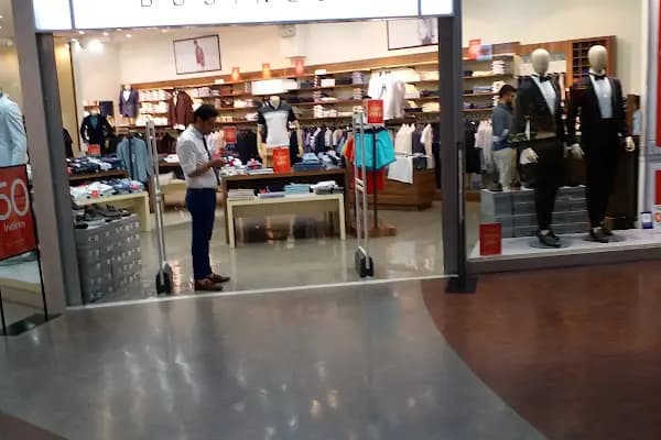 Beymen Business - Giyim mağazası - İzmir Bayraklı