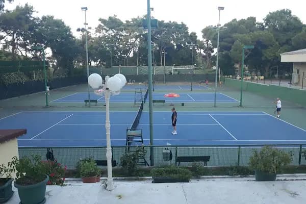 Balıkesir Tenis İhtisas Kulübü - Tenis Kulübü - Balıkesir Karesi