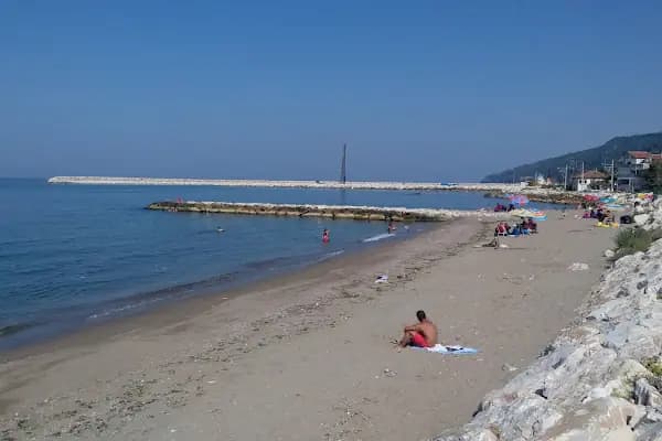 Kurşunlu Mahalle Plajı - Kumsal - Bursa Gemlik