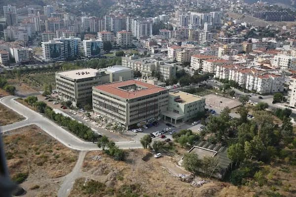 Dokuz Eylül Üniversitesi Güzel Sanatlar Fakültesi - Devlet Üniversitesi - İzmir Buca