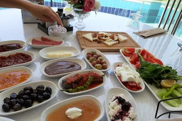 Dışarı Cafe &amp; Kitchen - Kafe - İzmir Bergama