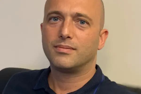 Op. Dr. Hakan Kıvılcım-İzmir Ortopedi ve Travmatoloji- Manuel Terapi Uzmanı - Doktor - İzmir Narlıdere