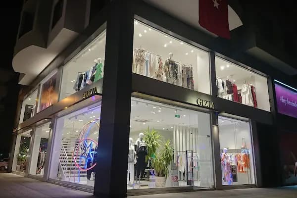 GIZIA Alanya - Kadın giyim mağazası - Antalya Alanya