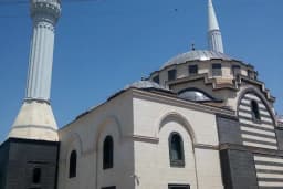 Göllüce Cami